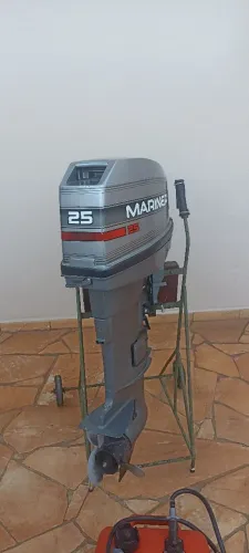 Motor de popa Mercury Mariner 25 Hp
