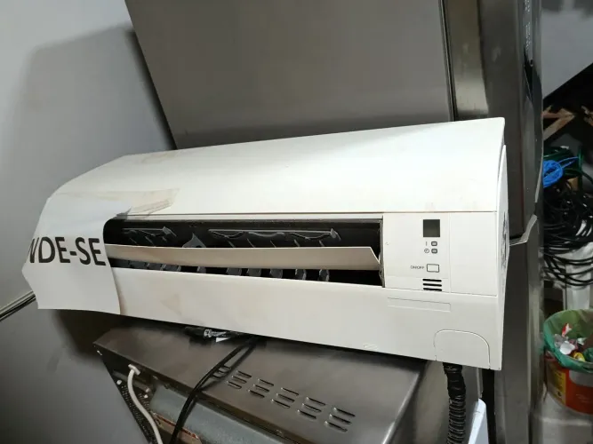 Ar-condicionado 12 BTUs pra vender rapido