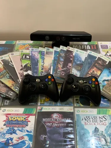 2 Controles Originais + Sensor Kinect + 52 Jogos
