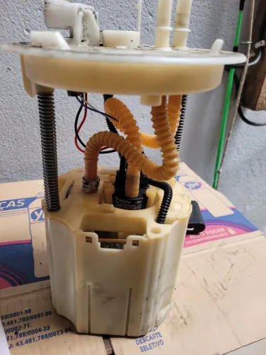 Bomba de combustível cobalt 1.4 2013