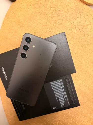 Samsung S24 (128GB)