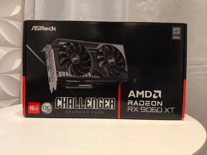 AMD Radeon 9060 XT Challenger 16GB