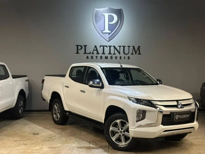 Mitsubishi TRITON HPE 2.4 CD 4X4 TB Diesel Aut. 2022