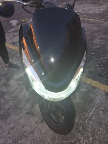 Moto PCX 2018 com 64,000 km.
