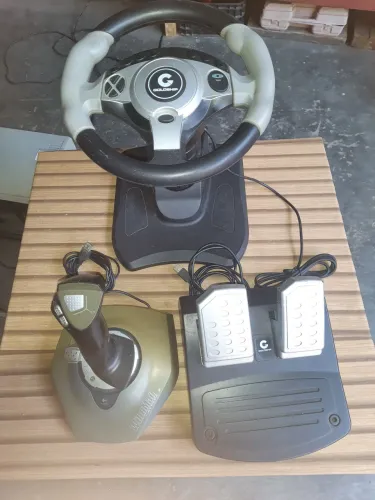 Volante, marcha , e pedal para PC