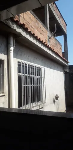 Casa para alugar de 3 quartos, sala, cozinha e 2 banheiros