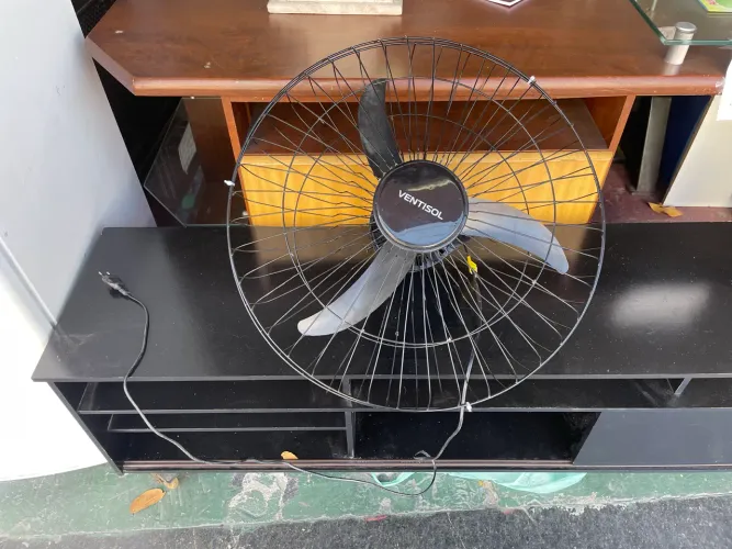 Ventilador Ventisol Preto