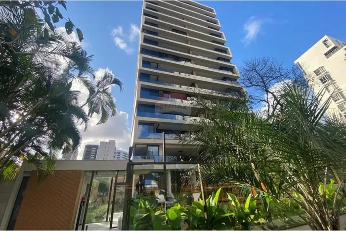Vendo apartamento com 4 suítes,3 vagas. NOVO