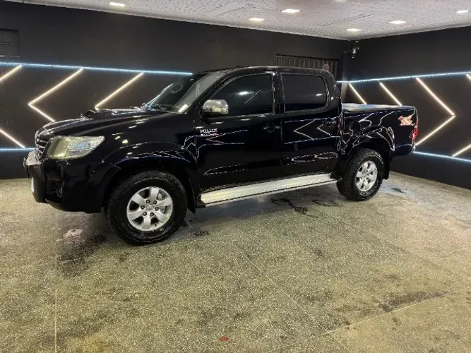 Toyota Hilux CD SRV D4-d 4X4 3.0 TDI Diesel AUT 2015