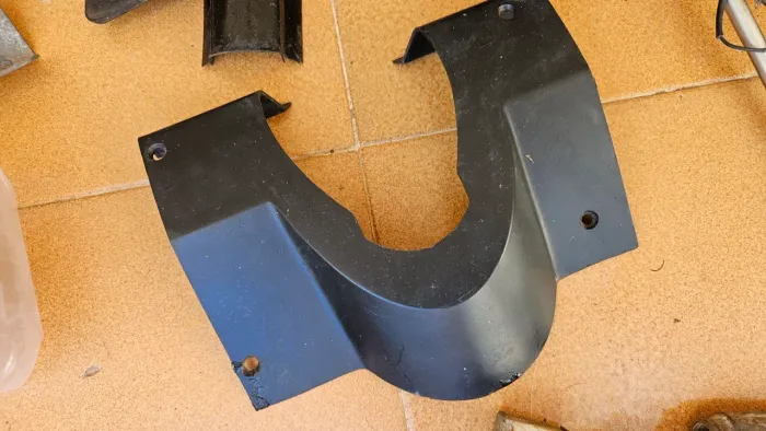 Acabamento inferior coluna de direção Dodge Dart Charger Magnum 69/81