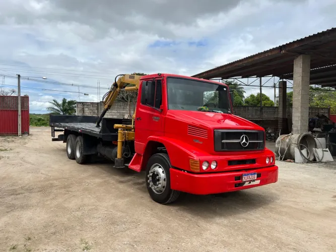Caminhão Munck mercedes