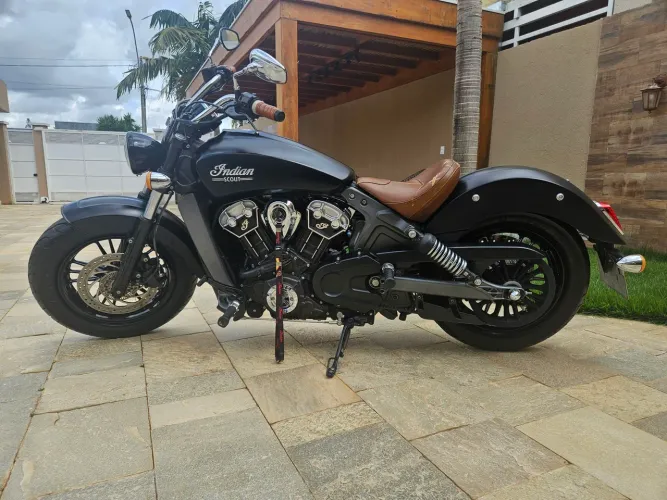 Indian Scout Seminova - Pouco rodada