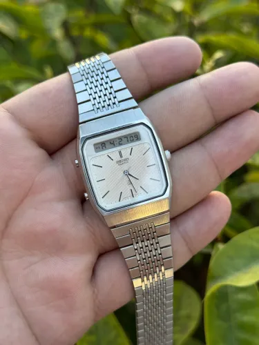 Relógio Seiko Ana-Digi Tank Quartz