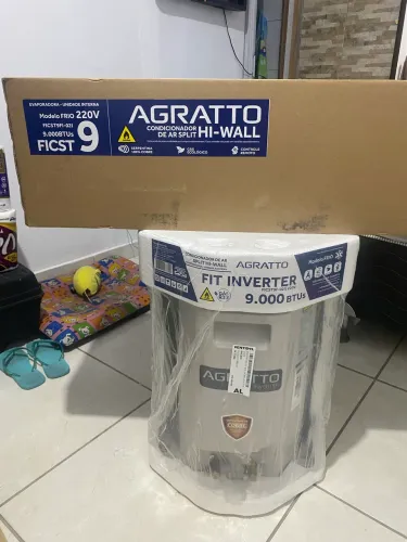 Condicionador de ar SPLIT HI - WALL 9.000 BTUs