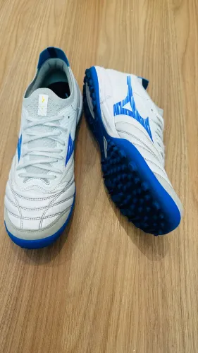 Chuteira Mizuno Neo Sala Beta Made in Japan TF (42BR)
