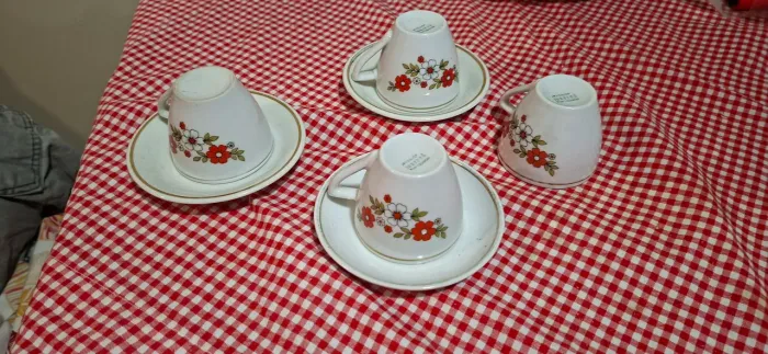 3 conjuntos de chicaras pra reposição