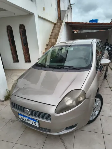 Fiat Punto Attractive Italia 1.4 F.flex 8V 5P 2012