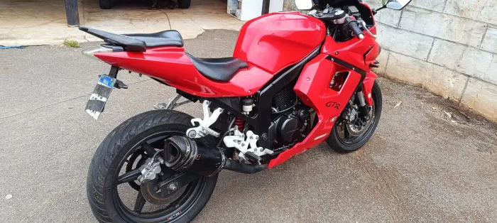 Vendo Comet 250 Gt-R
