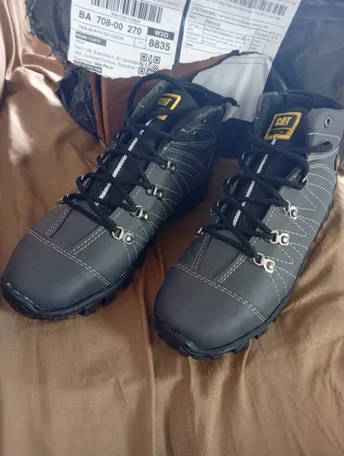 Bota masculina n? 40