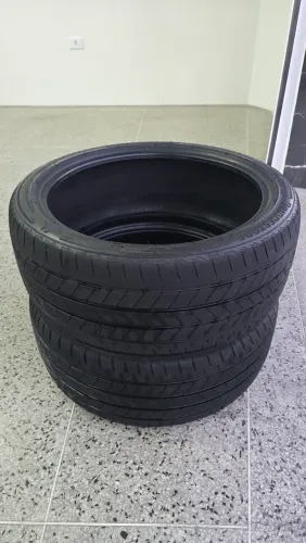 Pneus 225 40 18 Bridgestone turanza