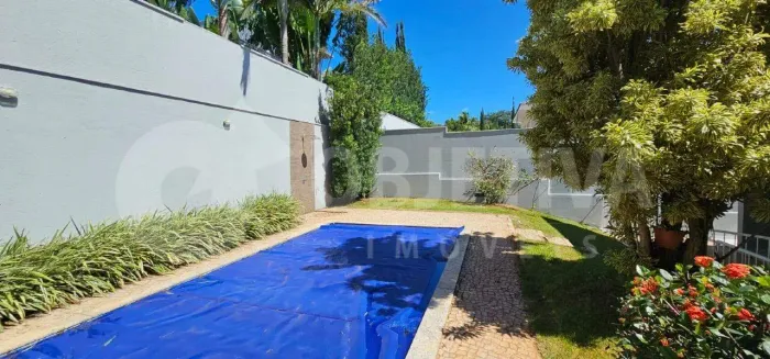 Casa em Condomínio à venda, 4 quartos, 4 suítes, 4 vagas, Jardins Barcelona - UBERLANDIA/M