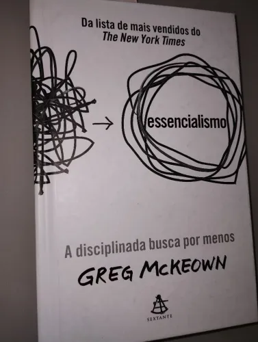 Livro Essencialismo