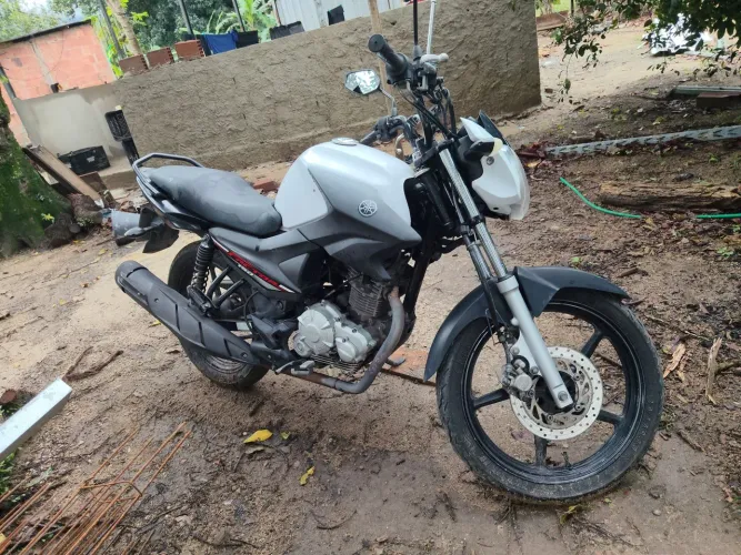 vendo moto toda revisada 10.500