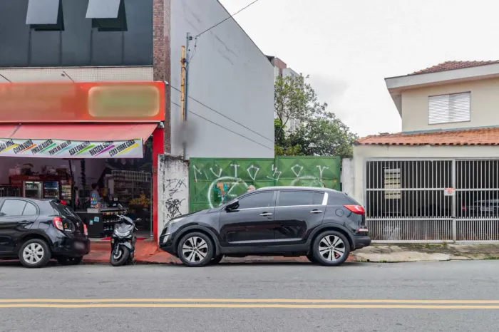 Casa comercial na Rua Carlos Silva, 341 120 m²