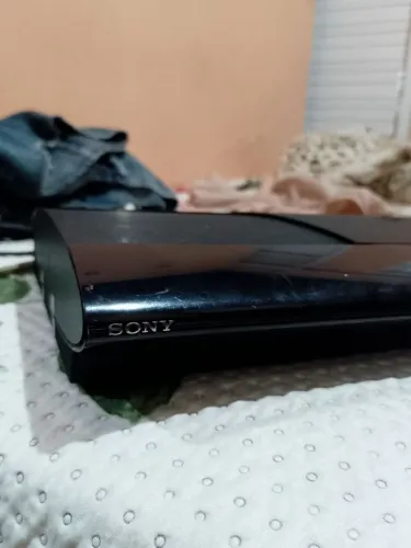 Playstation 3 super slim 