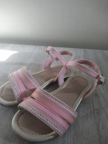 Sandália infantil pampili