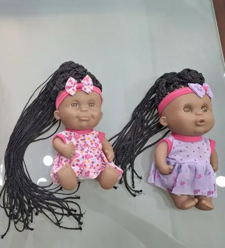 Bonecas com cabelo trançado (2 un)