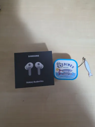 Galaxy buds 4 pro