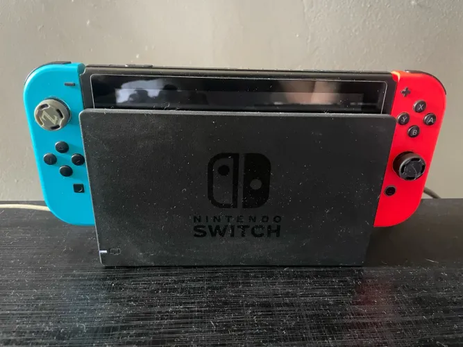 NA CAIXA - Nintendo Switch V1 Desbloqueado+Dongle+Caixa