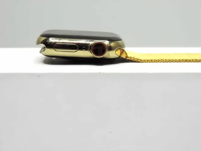 Apple Watch Series 8 41mm aço inoxidável dourado GPS + Celular