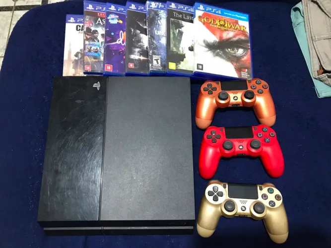 PS4 FAT 2TB | 7 JOGOS | 3 CONTROLES