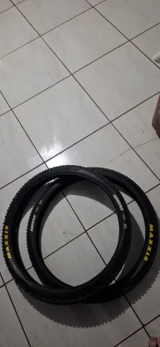 par pneu 27.5 maxxis ardent 2.4