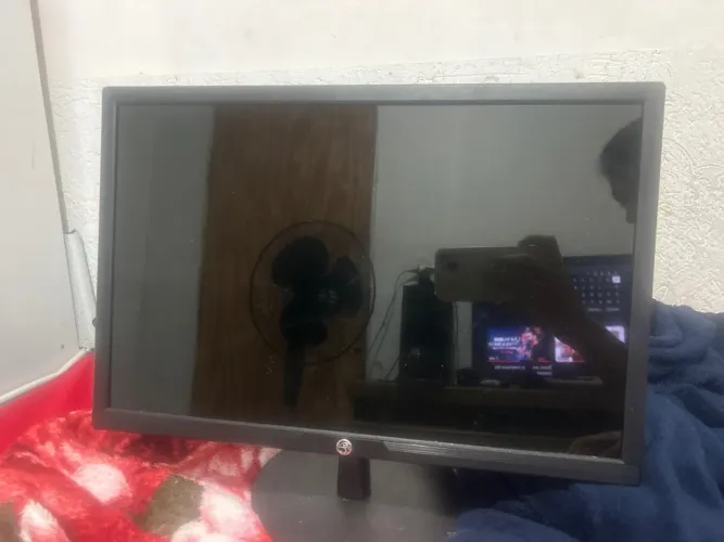 Vendo monitor 20 polegadas 