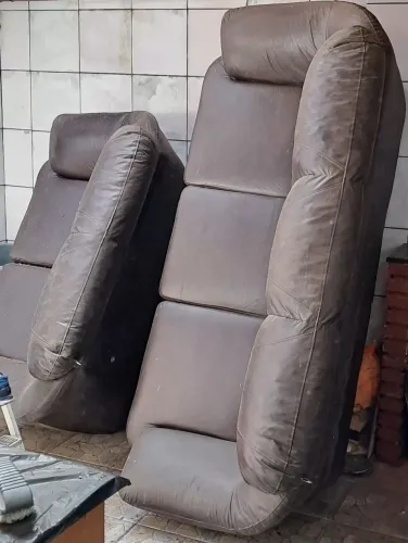 Sofa 3 e 2 lugares gratuito