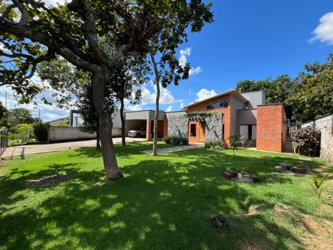 Casa mobiliada em condomínio fechado no Villa Verde | 3 suítes, piscina e lote 1.109m2