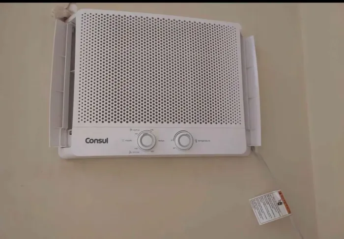 Ar condicionado Consul 7,500 BTUs 220w novinho