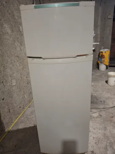 Geladeira Consul 360L