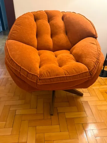 Poltrona Giratória