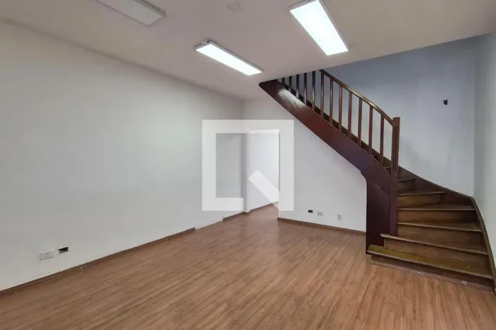 Casa à Venda - Vila Assunção, 2 Quartos, 144 m2