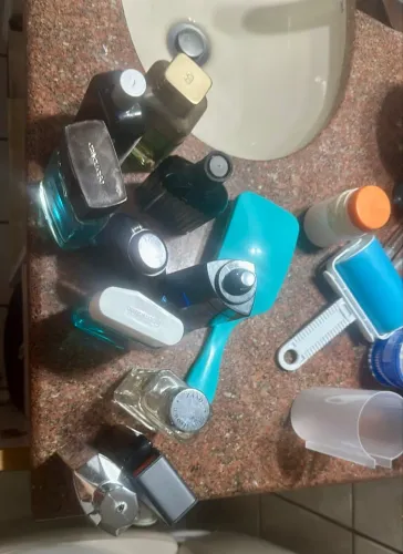 VENDO PERFUMES NACIONAIS