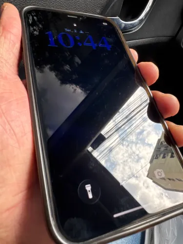iPhone 11 branco 128gb sem detalhes 