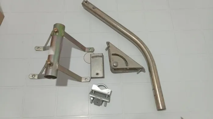  Kit Suporte para Antena ..