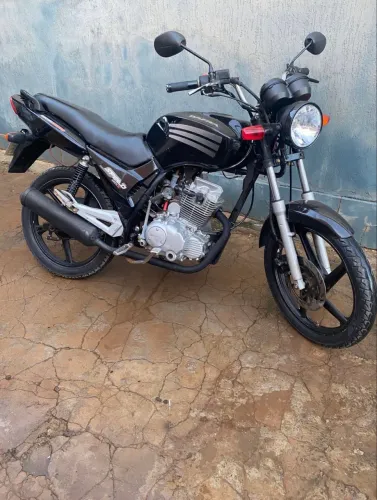 Vendo moto Dafra 150