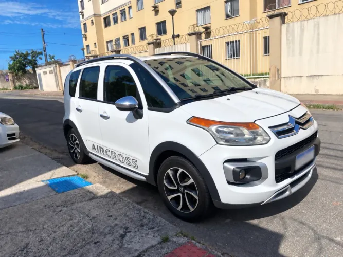 Citroen Aircross Exclusive 1.6 Flex 16V 5P Mec. 2011