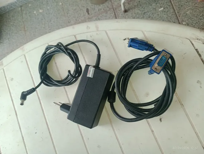 Monitor 19 (FullHd) VGA