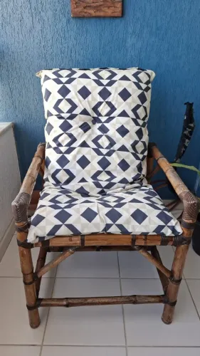 02 Cadeira de Bambu + 2 almofadas impermeáveis